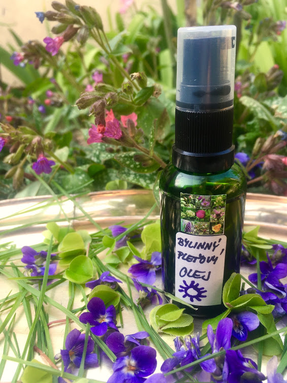 AROMATERAPEUTICKÝ BYLINNÝ PLEŤOVÝ OLEJ °VYŽIVUJÍCÍ° ☼ 50 ml